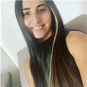 Profesora de Educación Física y deportes. 
Experiencia en entrenamientos, fittnes, deportes.